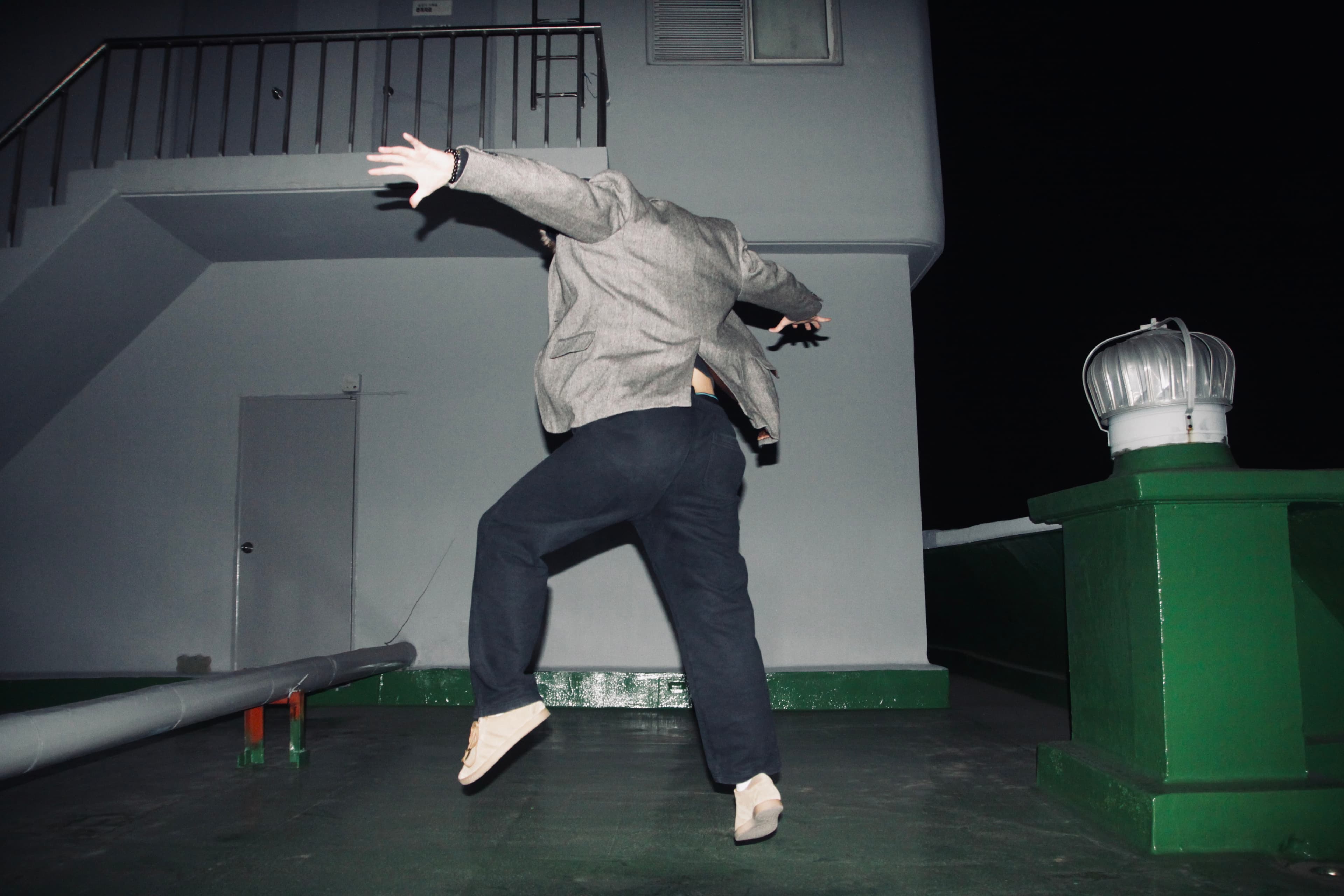 ACROBATIC 001 image 14